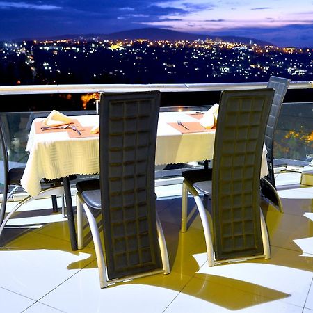 The Manor Hotel Kigali Exterior photo