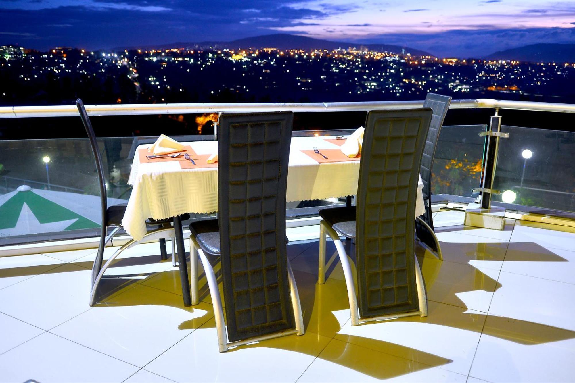 The Manor Hotel Kigali Exterior photo