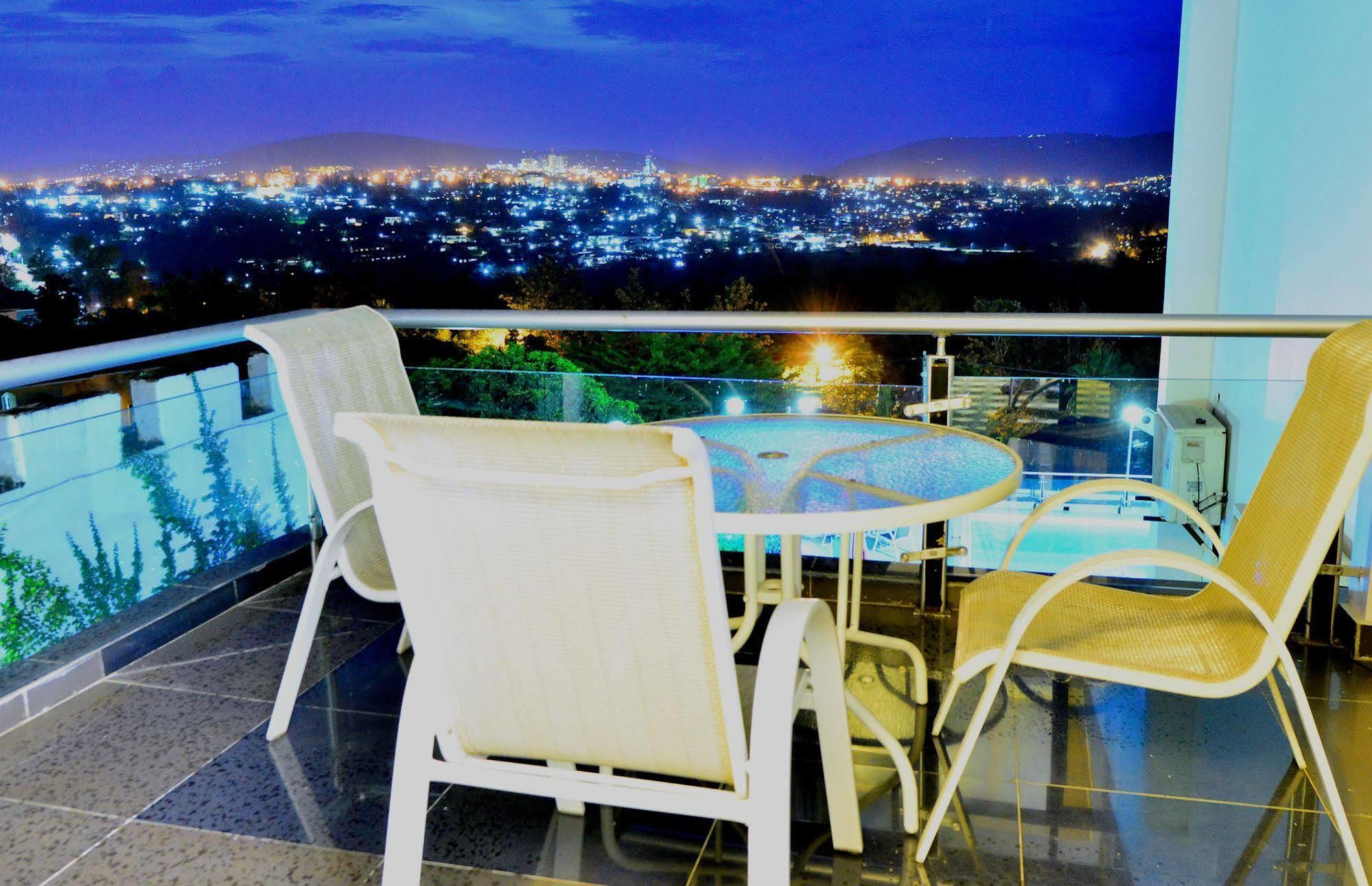 The Manor Hotel Kigali Exterior photo