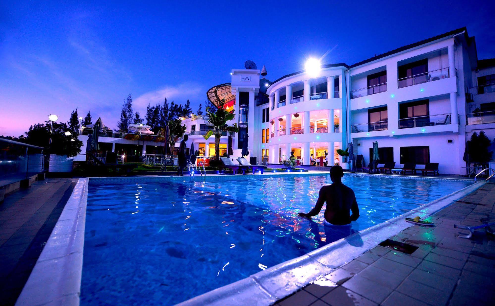 The Manor Hotel Kigali Exterior photo