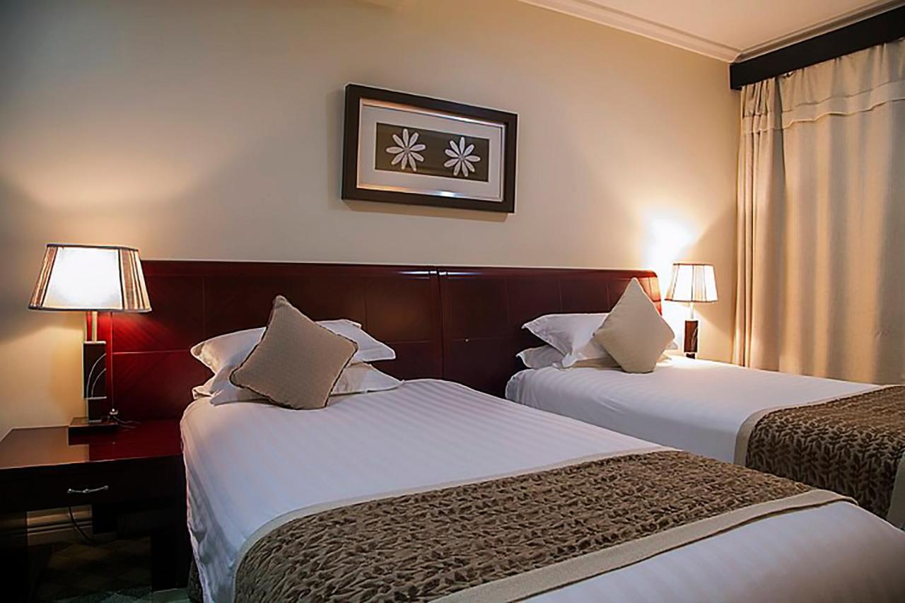 The Manor Hotel Kigali Exterior photo